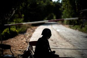 Myanmar’da cunta seferberlik ilan etti: Ayda 5 bin kadın ve erkek askere alınacak