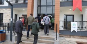 Ulusal ve uluslararası medya mensupları, Kahramanmaraş‘ta tamamlanan TOKİ konutlarını gezdi