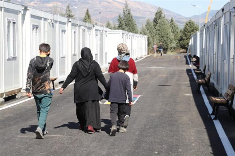 İçişleri Bakanı Yerlikaya: 414 Konteyner Kentde 691 bin depremzede yaşıyor