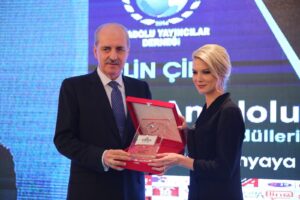 TBMM Başkanı Numan Kurtulmuş, Gazeteci Pelin Çift’in hocası çıktı!