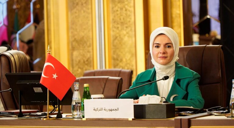 Bakan Göktaş, “Yeni Evliliklerin Desteklenmesi ve Evlilik Kredisi Programı’nın çalışmalarına başladık”