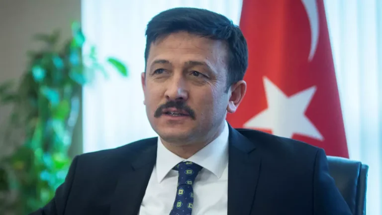 Cumhur İttifakı İzmir Büyükşehir Belediye Başkan Adayı Hamza Dağ’ın vaatleri CHP’yi korkuttu!