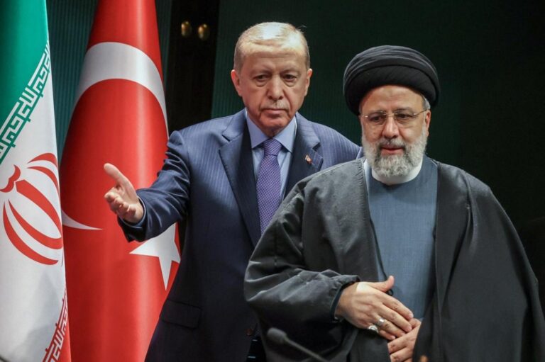 Bölgedeki üç proje: Velayet, hilafet ve ulus-devlet