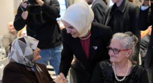 Aile ve Sosyal Hizmetler Bakanı Göktaş, Darülaceze sakinleriyle iftarda bir araya geldi