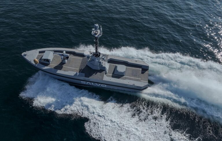 UNIROBOTICS İnsansız Deniz Araçlarını son Teknoloji UKSS ile donattı 