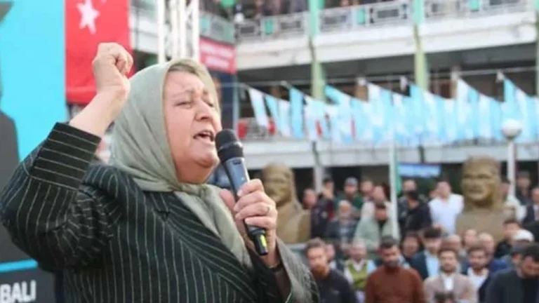 İyi Parti Antalya Büyükşehir Belediye Başkan Adayı Nesrin Ünal, Kırcami problemini çözme sözü verdi