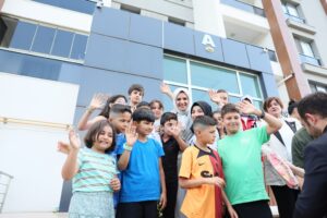 Bakan Göktaş: “Mart ayına ilişkin 884,7 milyon TL Sosyal ve Ekonomik Destek (SED) ödemesi yaptık”