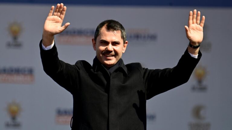 Murat Kurum: 31 Mart’ta “yeniden İstanbul” diyeceğiz