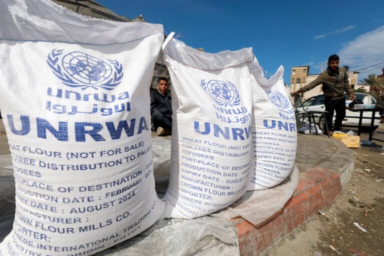 Fransa UNRWA’ya 33 milyon euro katkı yapacak