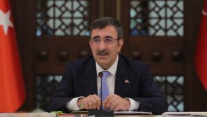 Cumhurbaşkanı Yardımcısı Yılmaz: Enflasyonla mücadele tüm dünyada belli bir süreç, belli bir zaman alıyor bir anda gerçekleşmiyor