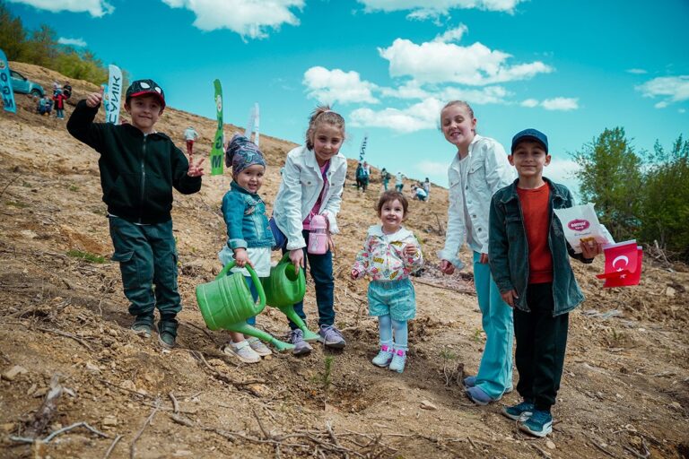 CANiK çocukları geleceğe kök salıyor!