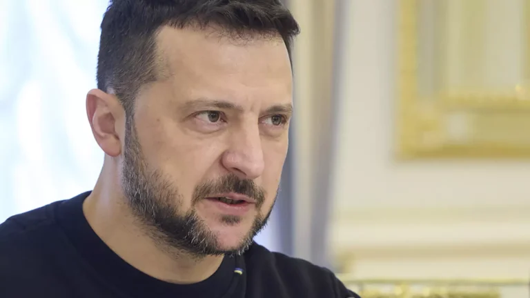 Ukrayna, Harkiv bölgesinin bir kısmından çekildi; Zelenskiy yurtdışı ziyaretlerini iptal etti