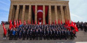 Bakan Dr. Osman Aşkın Bak, 19 Mayıs dolayısıyla Anıtkabir’i ziyaret etti