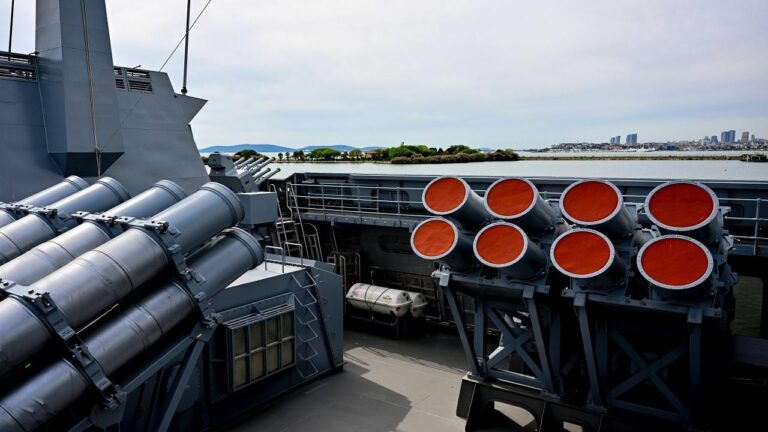 Türk donanmasına kritik güç: Füze sayısı iki katına çıkıyor