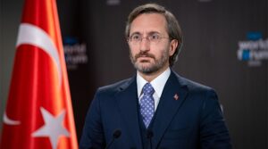İletişim Başkanı Altun: Türkiye düşmanı teröristlerle mücadele etmeye devam edeceğiz