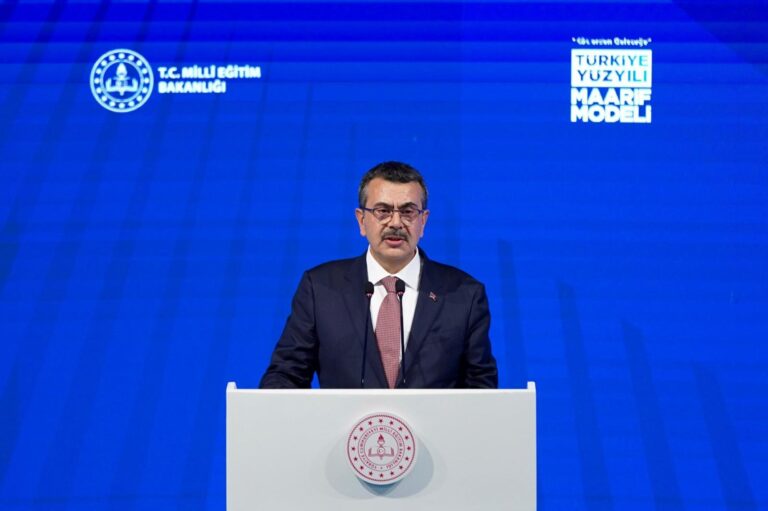 Bakan Tekin, “Yeni öğretim programı 2024-2025 eğitim öğretim yılında kademeli olarak uygulanmaya başlanacak”