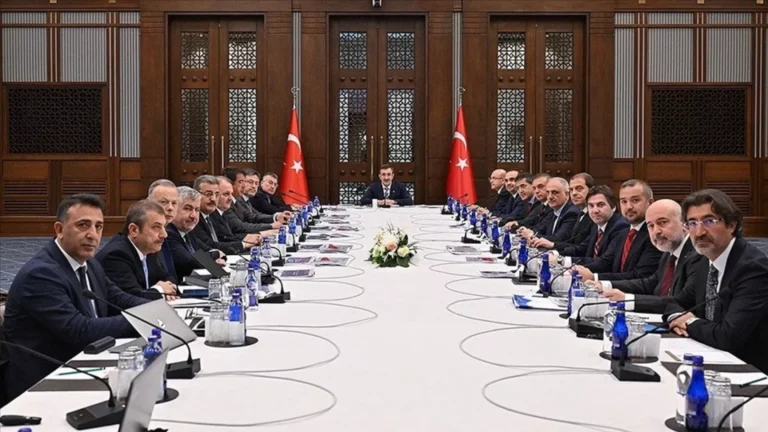 Ekonomi Koordinasyon Kurulu’nun sadece erkeklerden oluşması tepki çekti