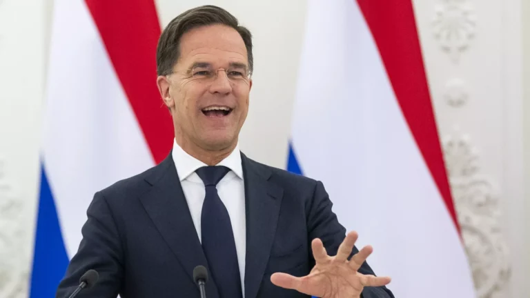 Romanya’nın da desteğini alan Rutte, NATO’nun yeni lideri olmaya hazırlanıyor