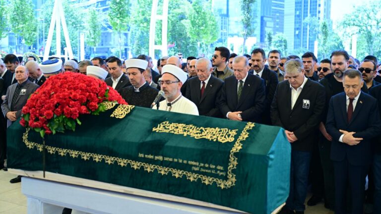 Cumhurbaşkanı Erdoğan, Özer Uçuran Çiller’in cenazesine katıldı