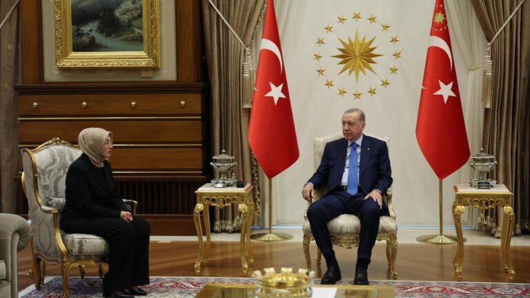 Cumhurbaşkanı Erdoğan Ayşe Ateş’i kabul etti