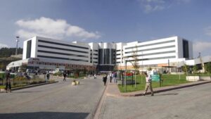 Prof. Dr. Mühip Kanko, Kocaeli Üniversitesi Umuttepe Hastanesindeki Servis Sorununu Meclise Taşıdı!