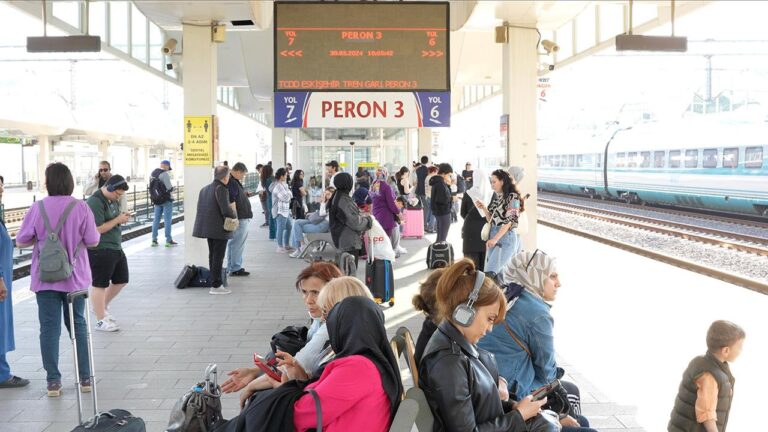Kurban Bayramı’nda YHT’lere ek sefer konacak