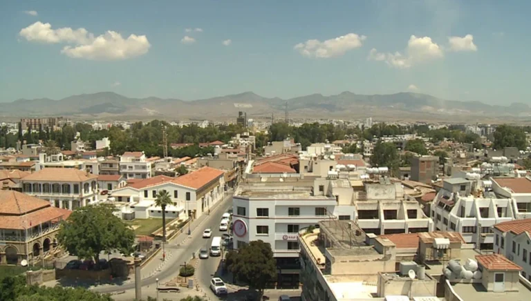 Türkiye Cumhuriyeti vatandaşları, KKTC’den üç ev satın alabilecek