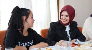 Bakan Mahinur Özdemir Göktaş, bayram ziyaretlerinde bulundu