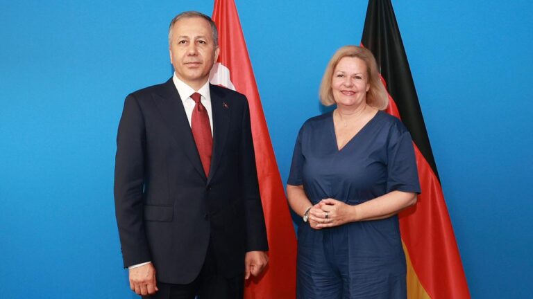 İçişleri Bakanı Yerlikaya, mevkidaşı Nancy Faeser ile bir araya geldi