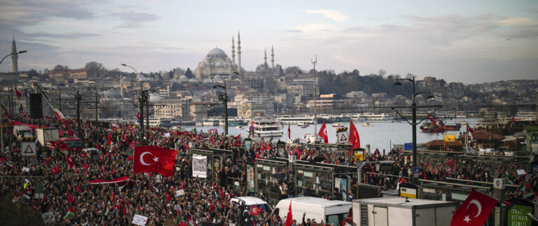 Siyasetin Yeni Dinamikleri