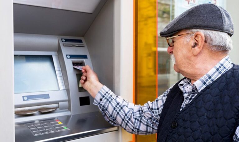 Emeklilerin fark ödemesi cuma günü yapılacak