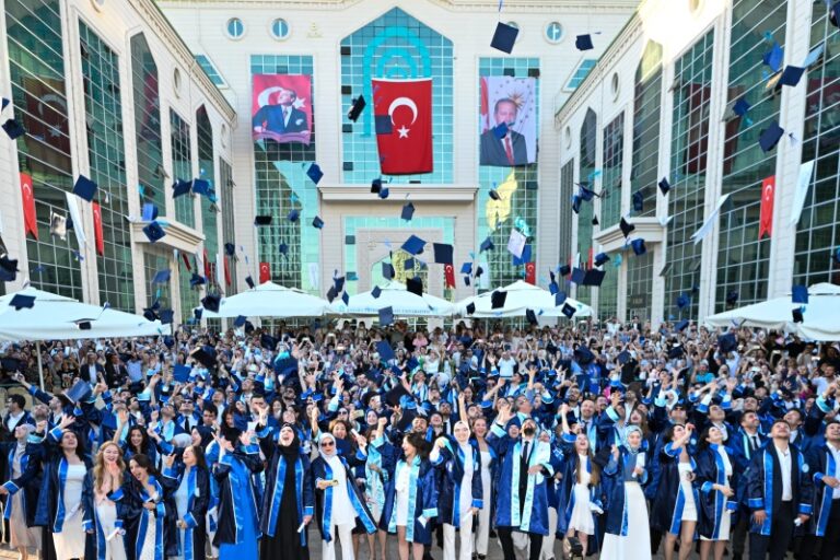 Ankara Yıldırım Beyazıt Üniversitesi Hukuk Fakültesi mezuniyet töreninden notlar…