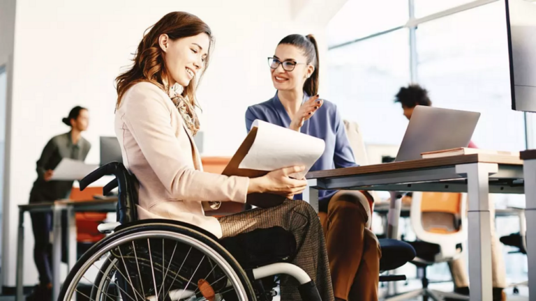 İş’te Engelleri Kaldırdı