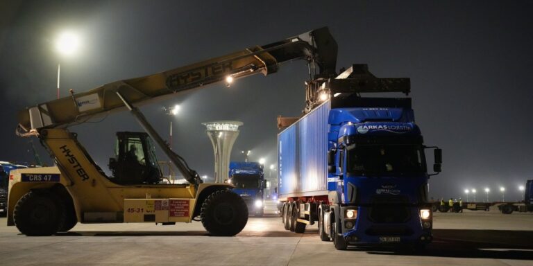 Adana Havalimanı’nı da Arkas Lojistik taşıdı