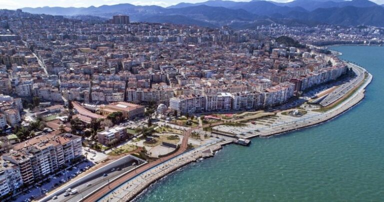 Yüksek kira fiyatları İzmir’de de tahliye davalarını artırdı