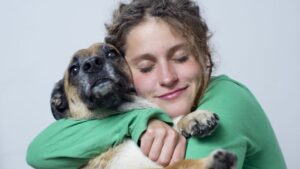 Yaşlanan Köpeğiniz için Bakım Rehberi
