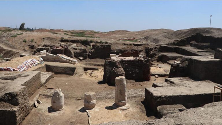 Mısır’da 2 bin 500 yıllık gözlemevi gün yüzüne çıkarıldı