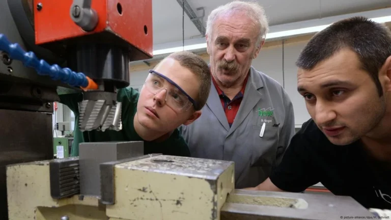 Almanya’da şirketlerin yarısı çırak bulamıyor