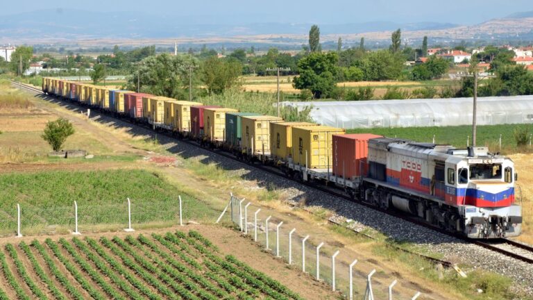 Demir yolları ile yapılan ihracatta rekora imza atıldı