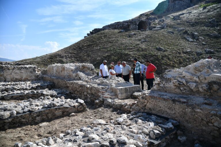 Isparta Atabey’de tarihi miras antik kent ‘Seleukeia Sidera’ gün yüzüne çıkarılıyor