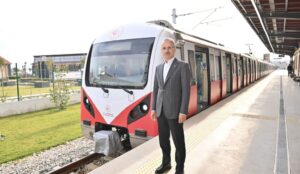 Ulaştırma ve Altyapı Bakanı Uraloğlu, “Demiryolları ile 8 ayda Türkiye nüfusunun iki katı yolcu taşındı”