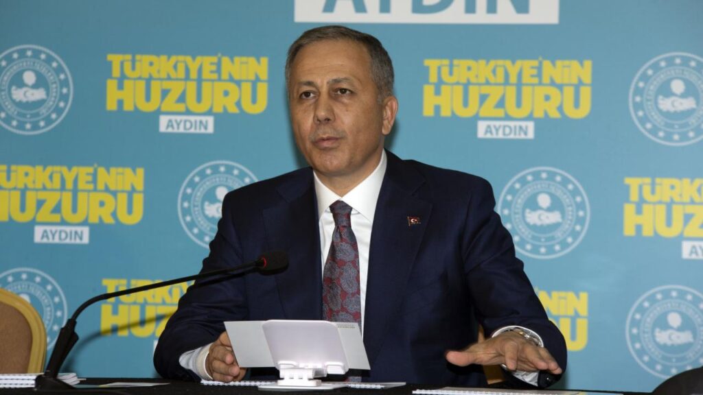 Bakan Yerlikaya: Terör örgütlerine 1 kuruş bile gitmemesini önemsiyoruz