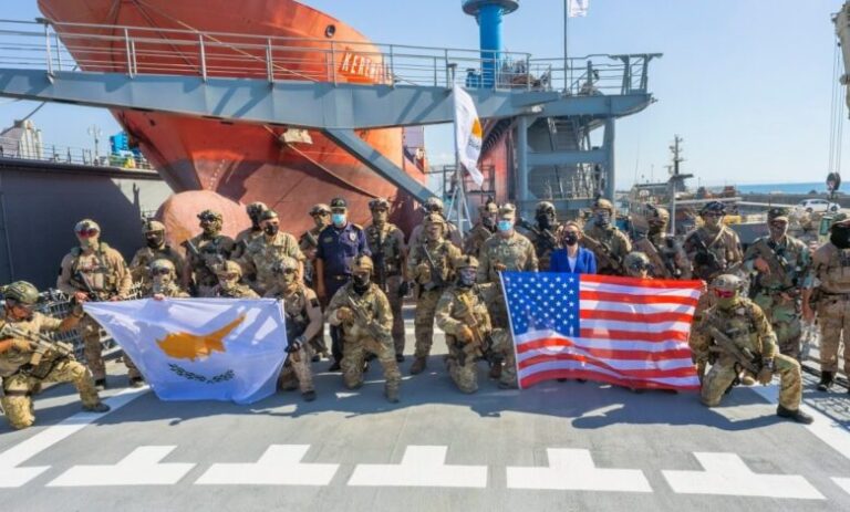 Coni niye Kıbrıs’ta?  