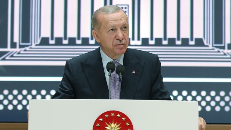 Cumhurbaşkanı Erdoğan: Yeni anayasanın önündeki en büyük engel ön yargılardır