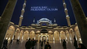 TBMM Başkanı Kurtulmuş’tan Mevlid Kandili mesajı