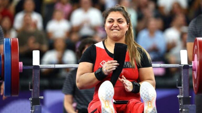 Milli sporcu Sibel Çam’dan bronz madalya