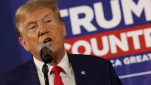 Trump: ‘Zelenskiy tarihin en büyük pazarlamacısı, ABD’ye her gelişinde 60 milyar dolarla dönüyor’