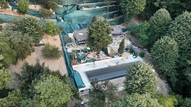 Vaniköy’deki kaçak yapıların yıkımı tamamlandı