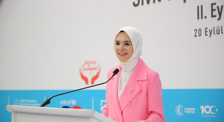 Aile ve Sosyal Hizmetler Bakanı Göktaş, “Sivil Toplum Vizyon Belgesi ve II. Eylem Planı hayata geçirdi” Düzenle | Hızlı düzenle | Çöpe at | Görüntüle