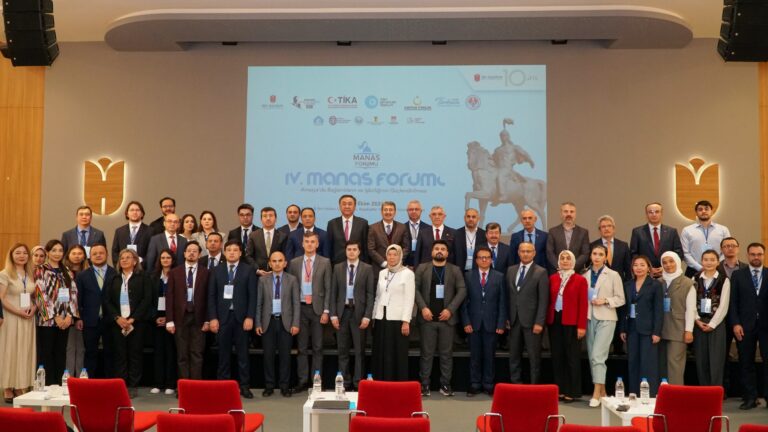 IV. Manas Forumu’nda: ”Avrasya’da Bağlantıların ve İş Birliklerin Güçlendirilmesi” tartışıldı